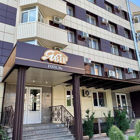 Yavir Otel Poltava Dış mekan fotoğraf